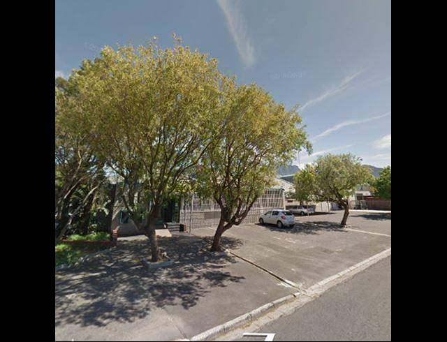 2,194M² WAREHOUSE RENTED IN CLAREMONT